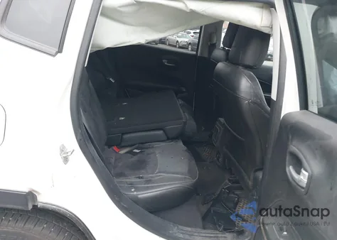 2018 Jeep Compass Latitude 4X4 from USA, damaged, VIN 3C4NJDBB6JT246497